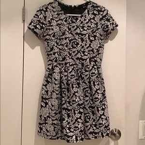 Forever 21 black and white dress
